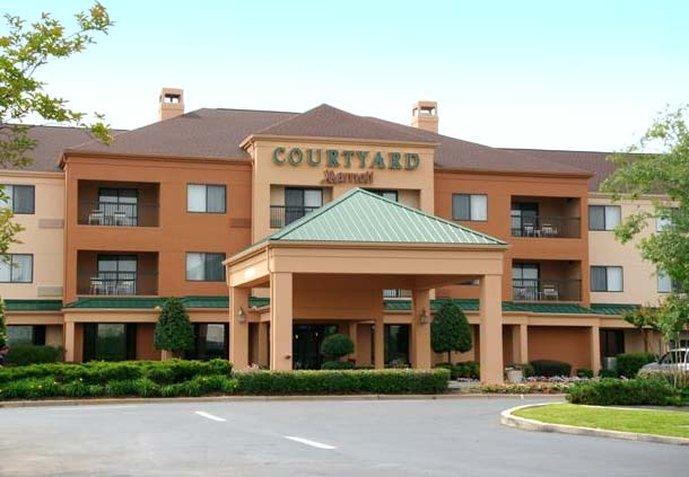Отель Courtyard By Marriott Monroe Airport Экстерьер фото